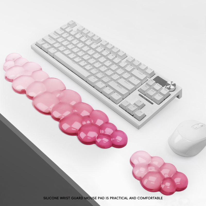 وسادة لوحة مفاتيح وماوس مريحة  - مراجعة Gaming Console Cloud وسعره